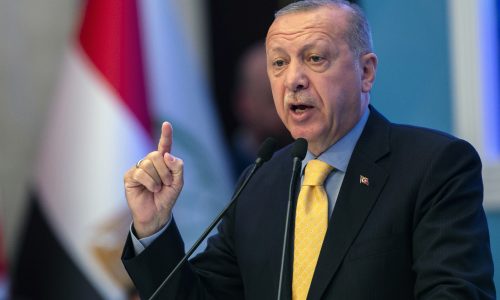 Erdogan appelle à combattre l’islamophobie au même titre que l’antisémitisme
