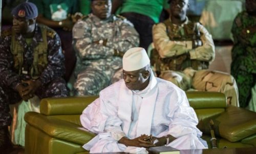 Gambie: report de la remise du rapport sur les crimes présumés de l’ex-président Jammeh