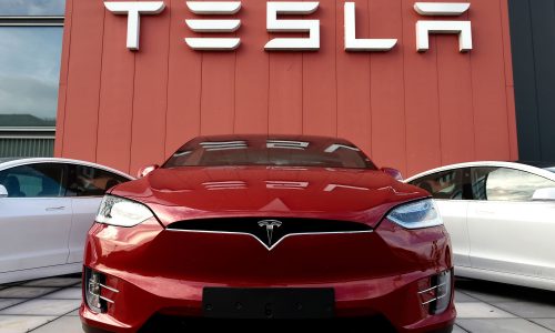 «Votre présence aux réunions où vous ne parlez pas est inutile» : les conseils musclés de Musk aux salariés de Tesla